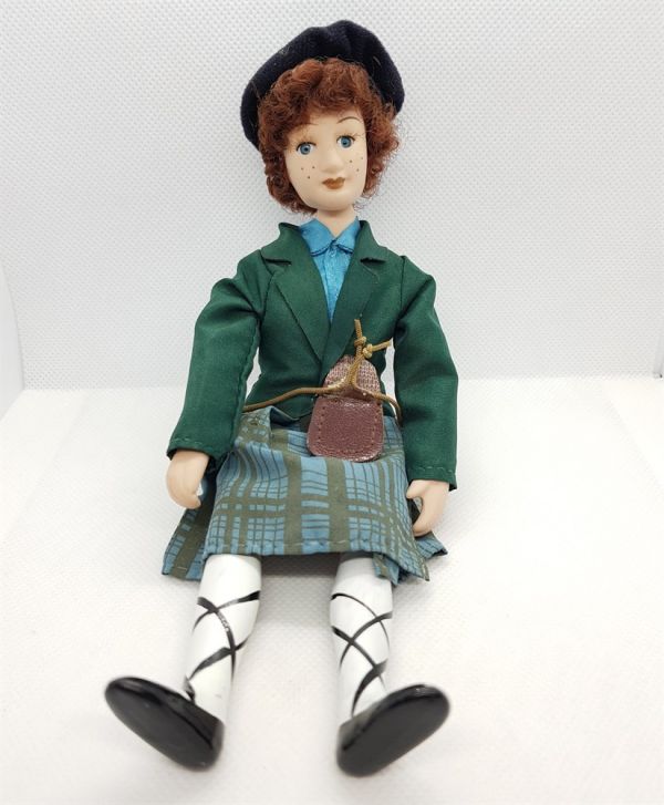 Folk doll porcelain No. 4